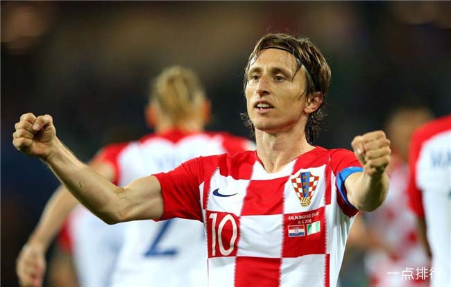 鹈鹕第二节7次失误，单节净负14分半场落后老鹰10分