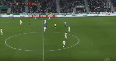 费瓦斯：皇马青训的筛选机制犹如生存考验，经常有人哭着离开