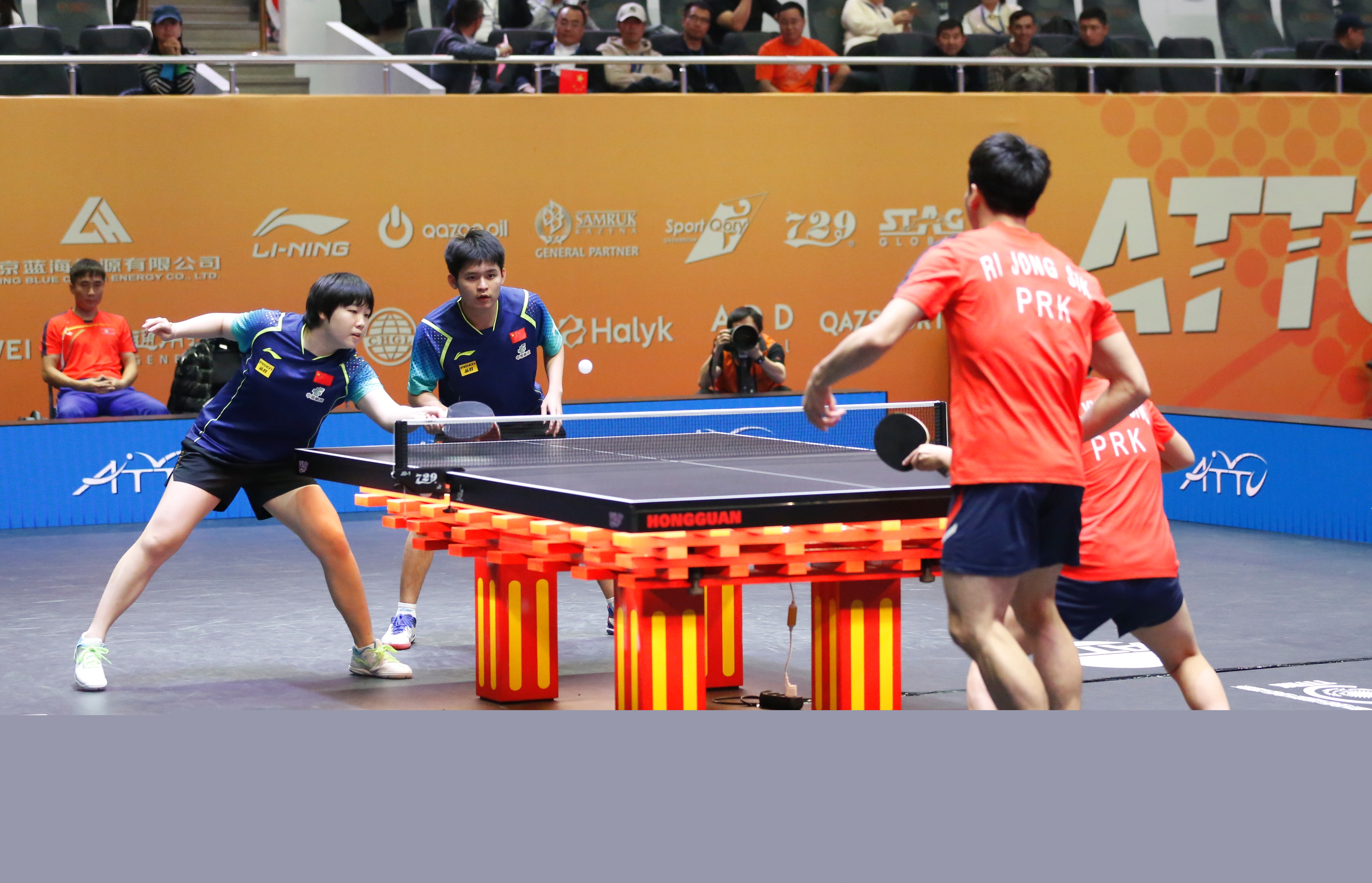 尤其是爱奥 尤其是爱奥