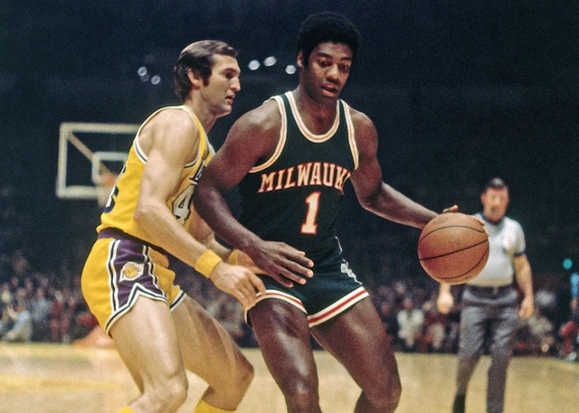 中表现出色 中表现出色